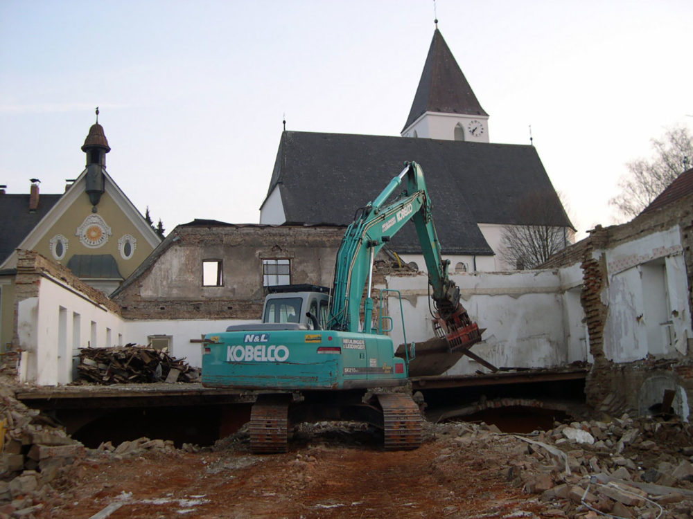 Neulinger & Leidinger Abbrucharbeiten Haus