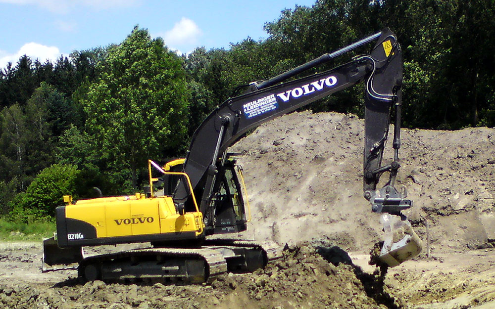 Neulinger & Leidinger Transporte Bagger